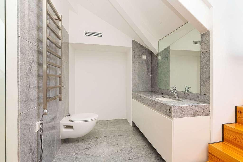 PF23937, Triplex T4, Lisboa