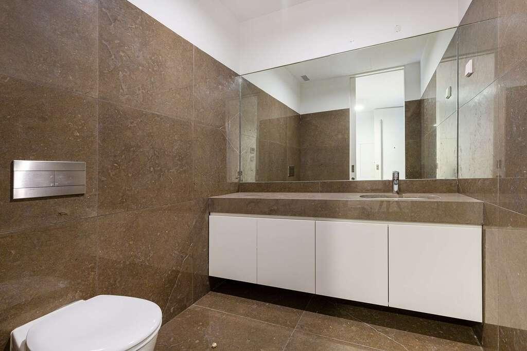 PF23937, Triplex T4, Lisboa