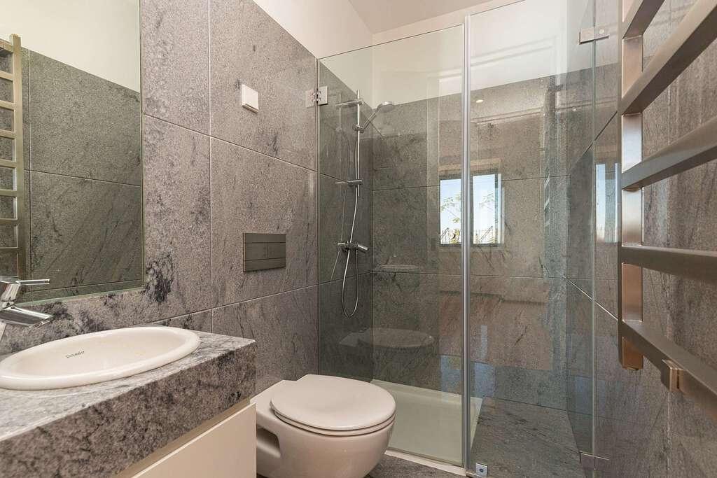 PF23937, Triplex T4, Lisboa