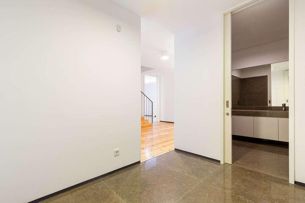 PF23937, Triplex T4, Lisboa