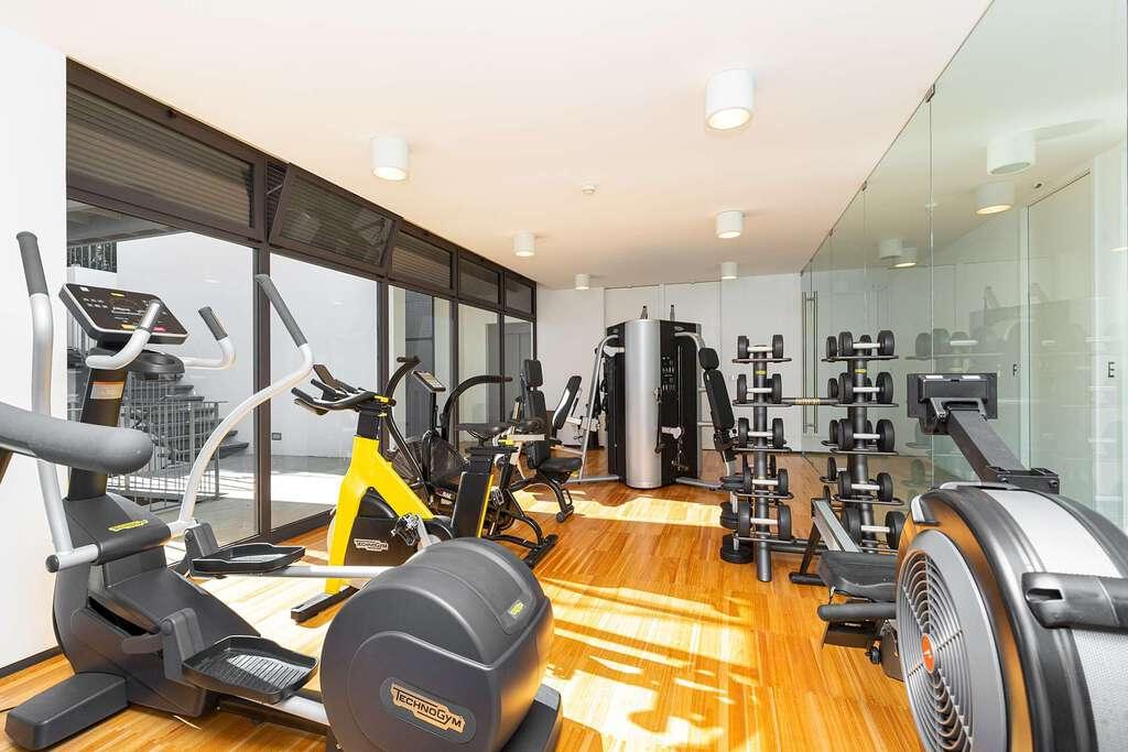 PF23937, Triplex T4, Lisboa