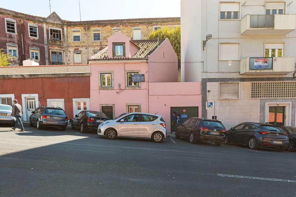 PF24018, Moradia Isolada T2, Lisboa