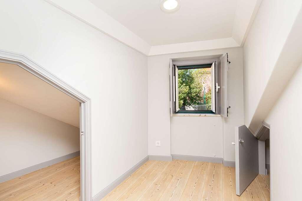 PF24018, Moradia Isolada T2, Lisboa