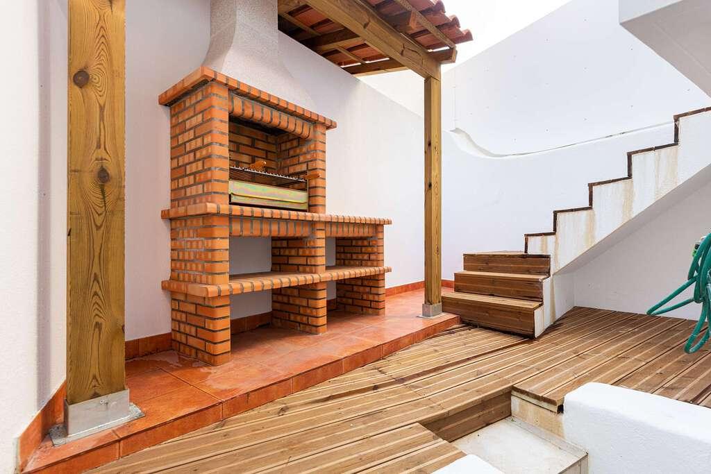 PF24018, Moradia Isolada T2, Lisboa