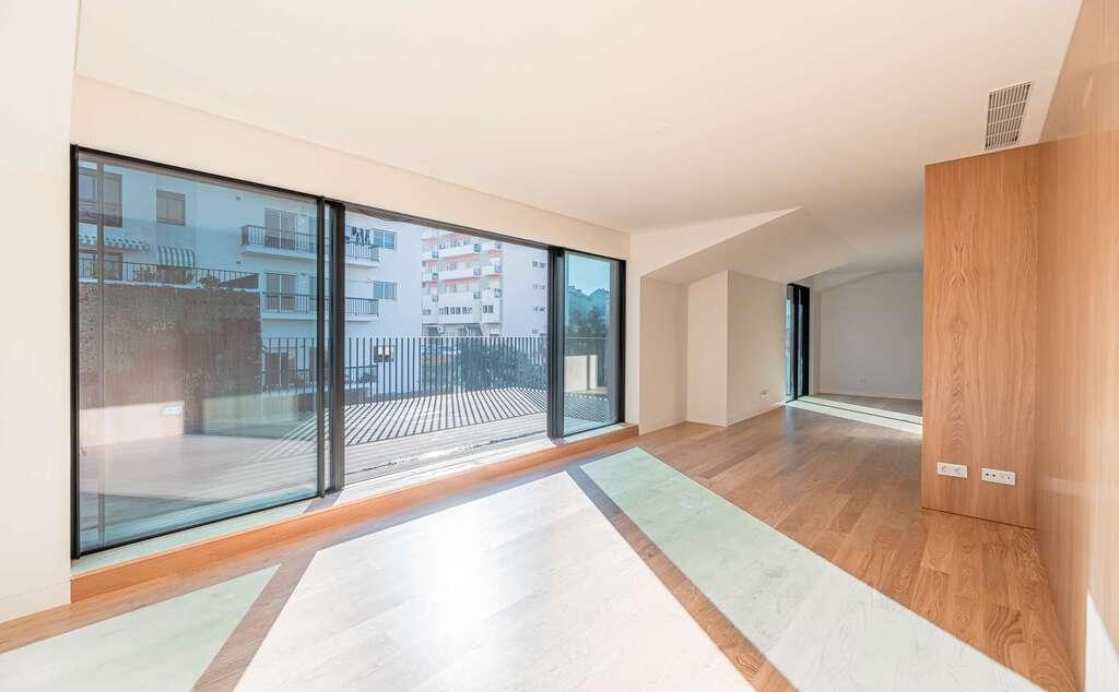 PF24064, Apartamento T4, Lisboa