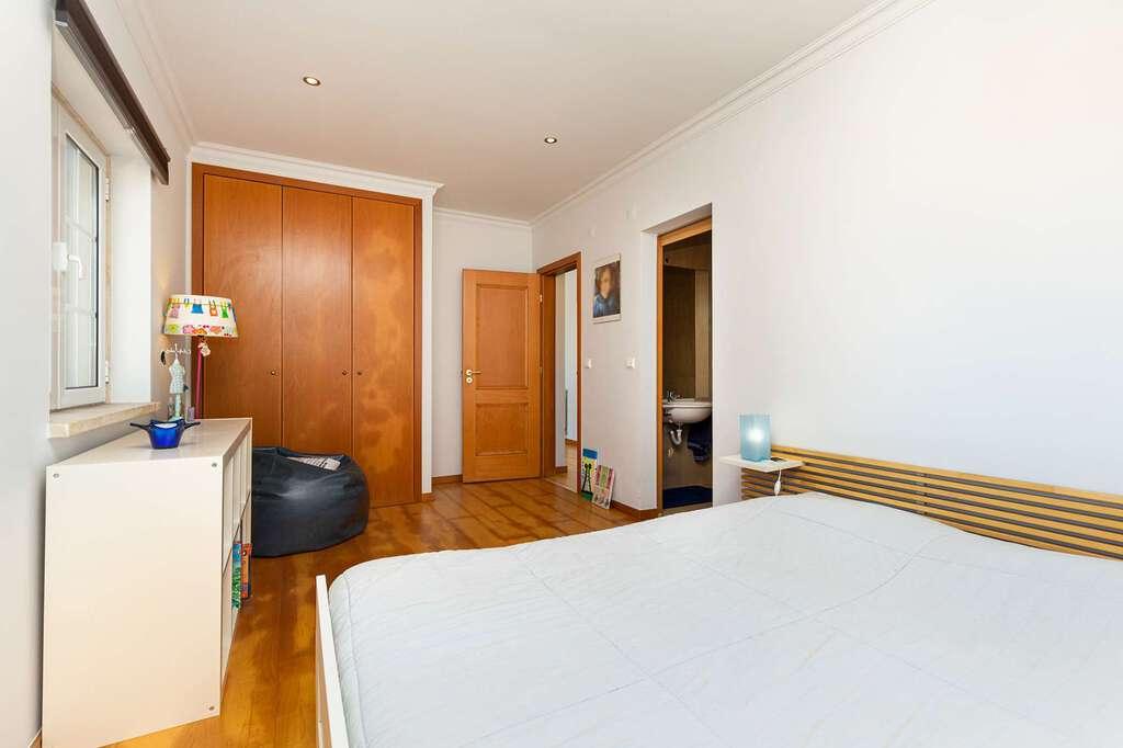 PF24155, Moradia T4, Mafra