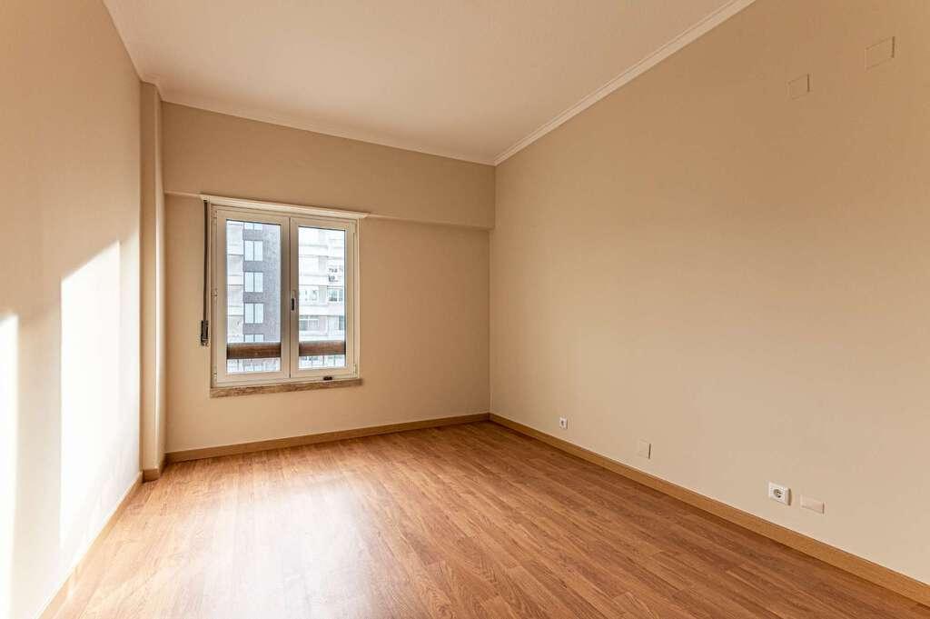 PF24333, Apartamento T4 + 1, Oeiras