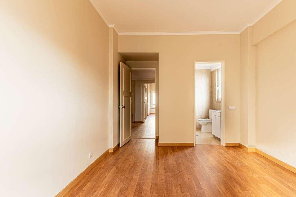 PF24333, Apartamento T4 + 1, Oeiras