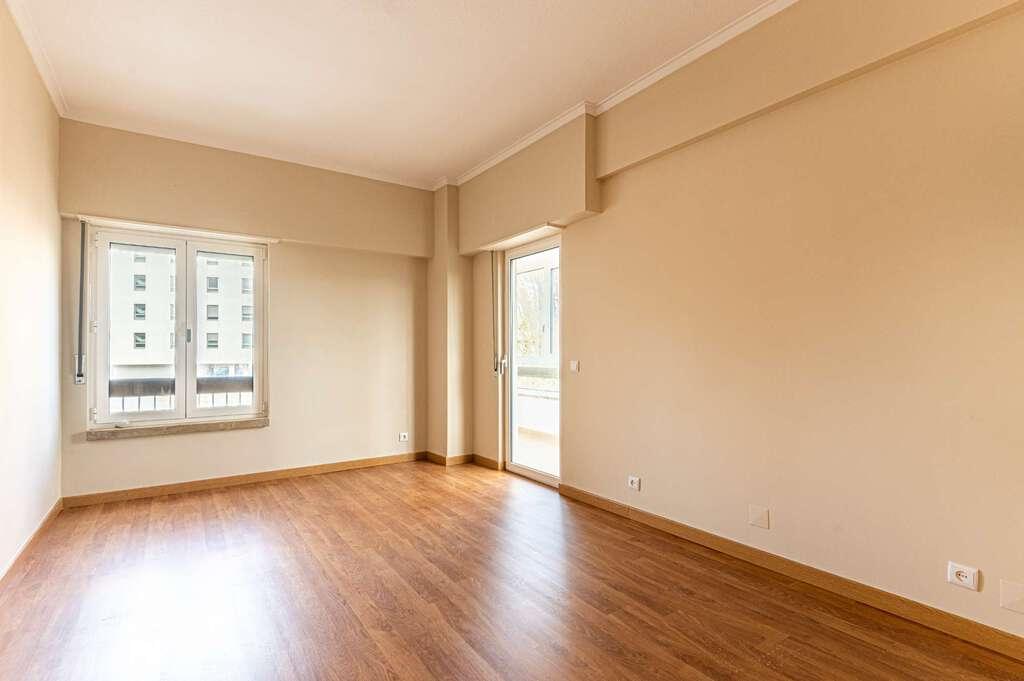 PF24333, Apartamento T4 + 1, Oeiras