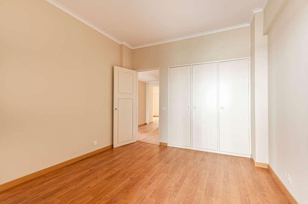 PF24333, Apartamento T4 + 1, Oeiras