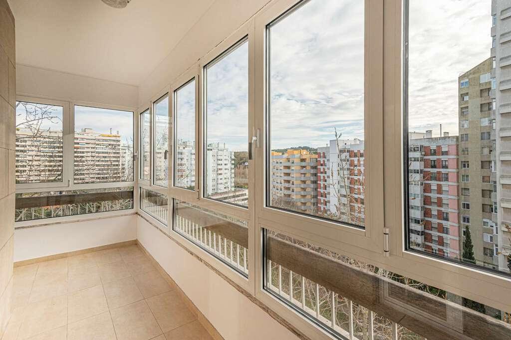 PF24333, Apartamento T4 + 1, Oeiras