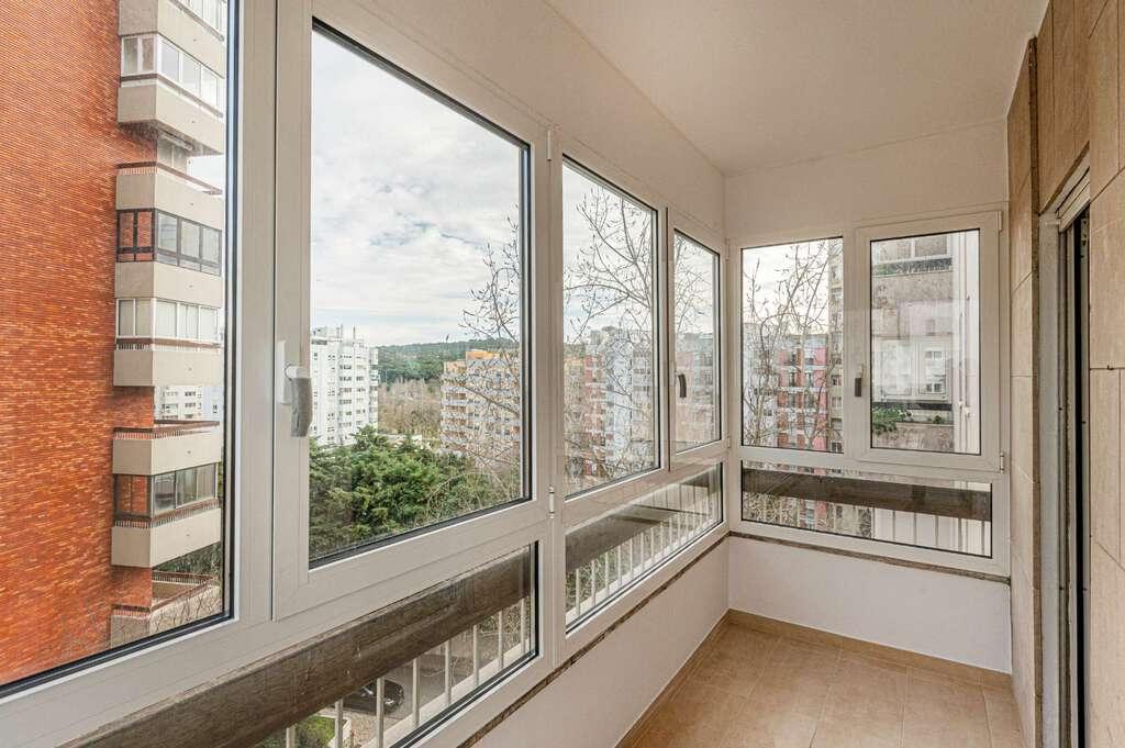 PF24333, Apartamento T4 + 1, Oeiras