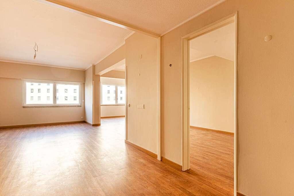 PF24333, Apartamento T4 + 1, Oeiras