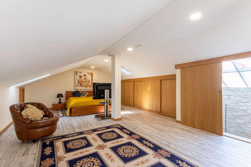 PF24376, Moradia Isolada T3 + 1, Oeiras