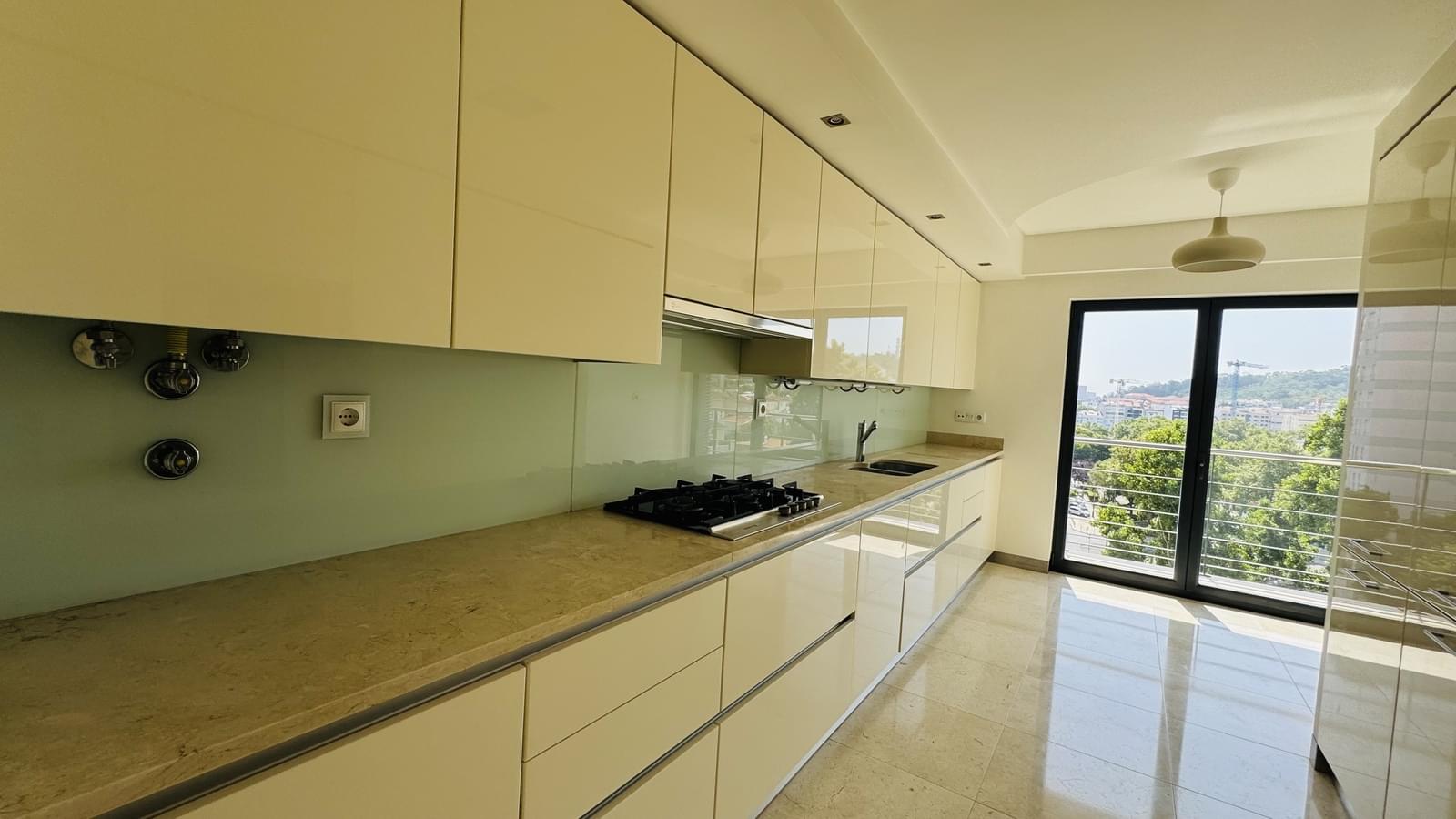 Apartamento T3 com piscina, Benfica, Lisboa - Imagem 10