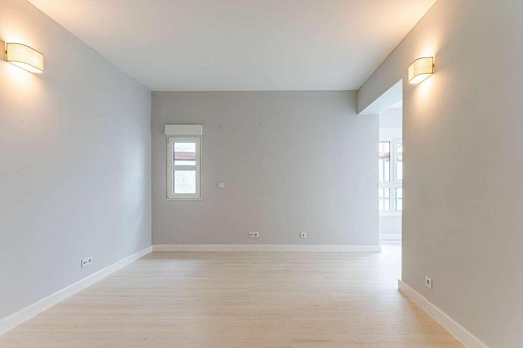 T1+1 Refurbished apartment in São João do Estoril