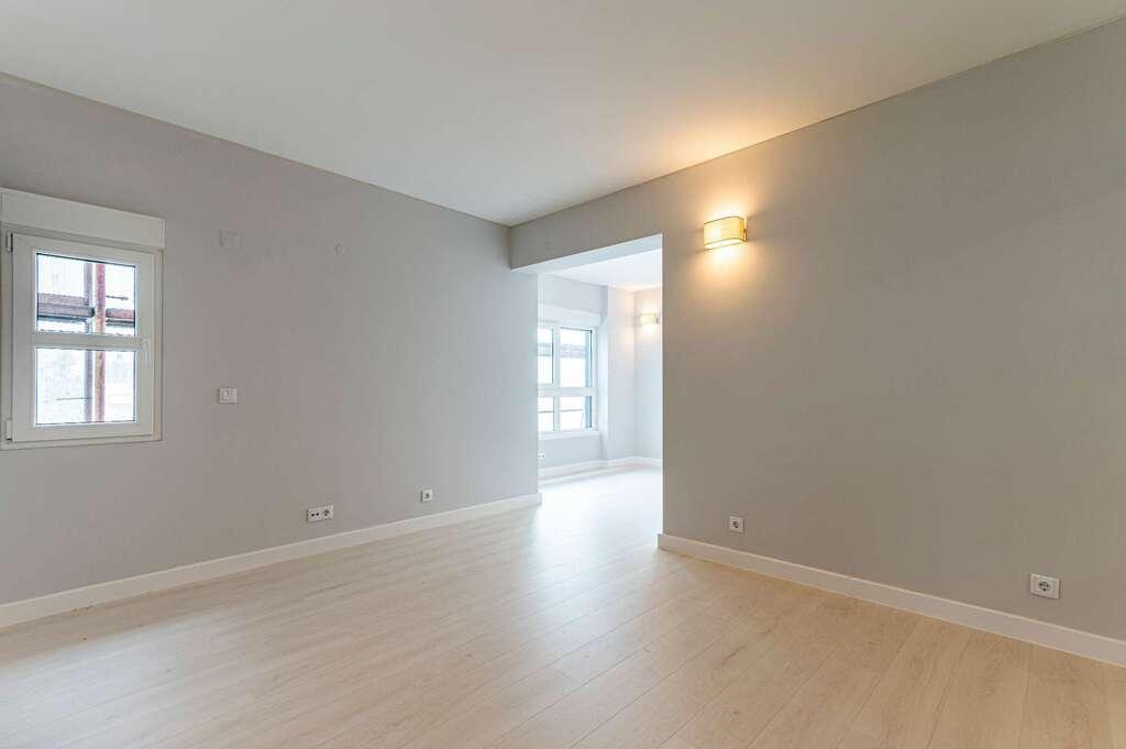 T1+1 Refurbished apartment in São João do Estoril