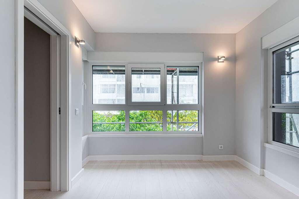 T1+1 Refurbished apartment in São João do Estoril