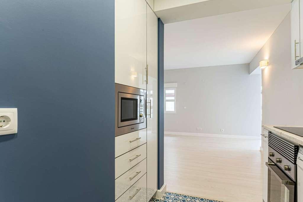 T1+1 Refurbished apartment in São João do Estoril