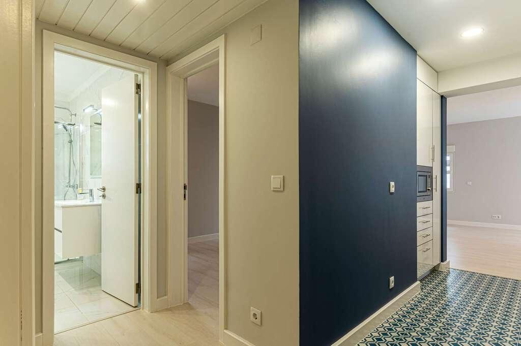 T1+1 Refurbished apartment in São João do Estoril