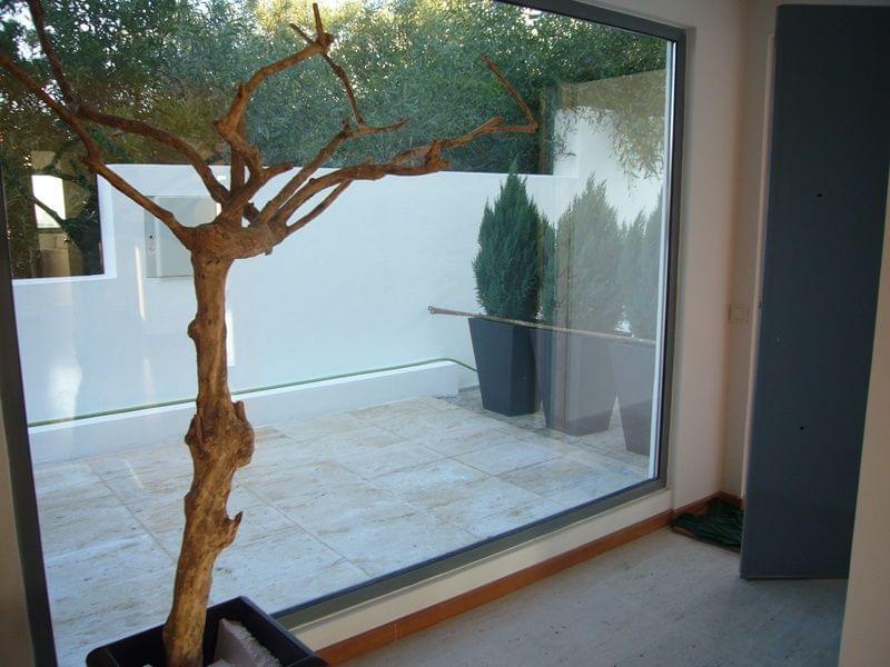 5 bedroom villa with a swimming pool