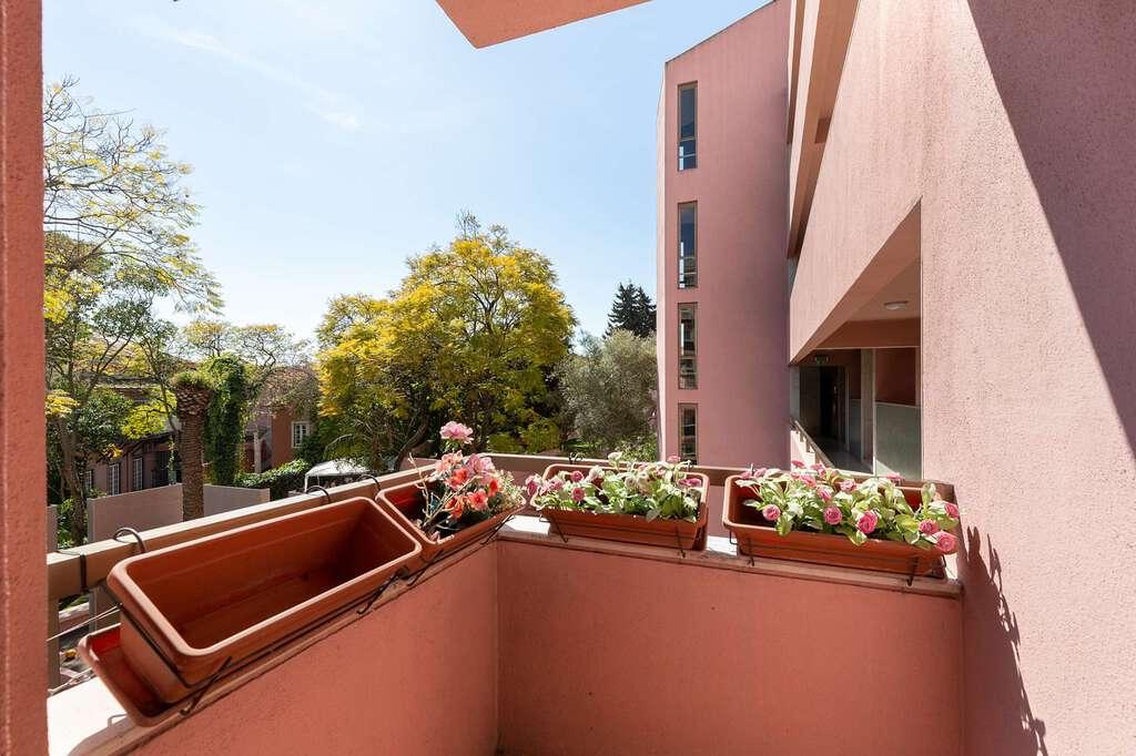 2 Bedroom Apartment with swimming pool, Lapa, Lisboa 1093262655