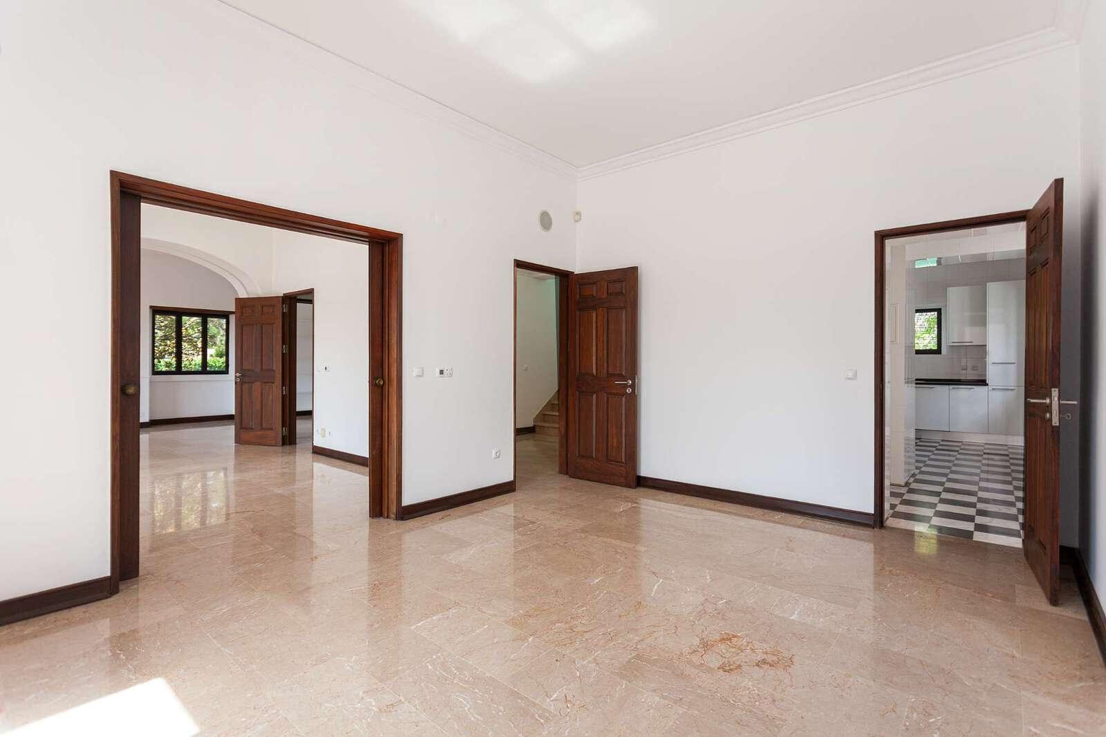 Moradia Isolada T7 com piscina, Restelo, Lisboa - Imagem 8
