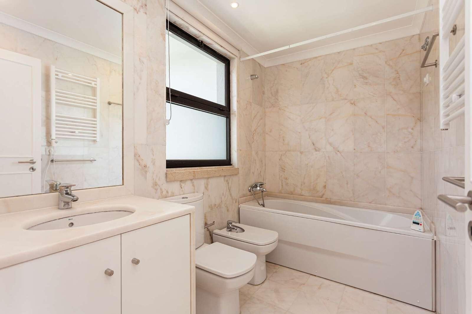 Moradia Isolada T7 com piscina, Restelo, Lisboa - Imagem 14