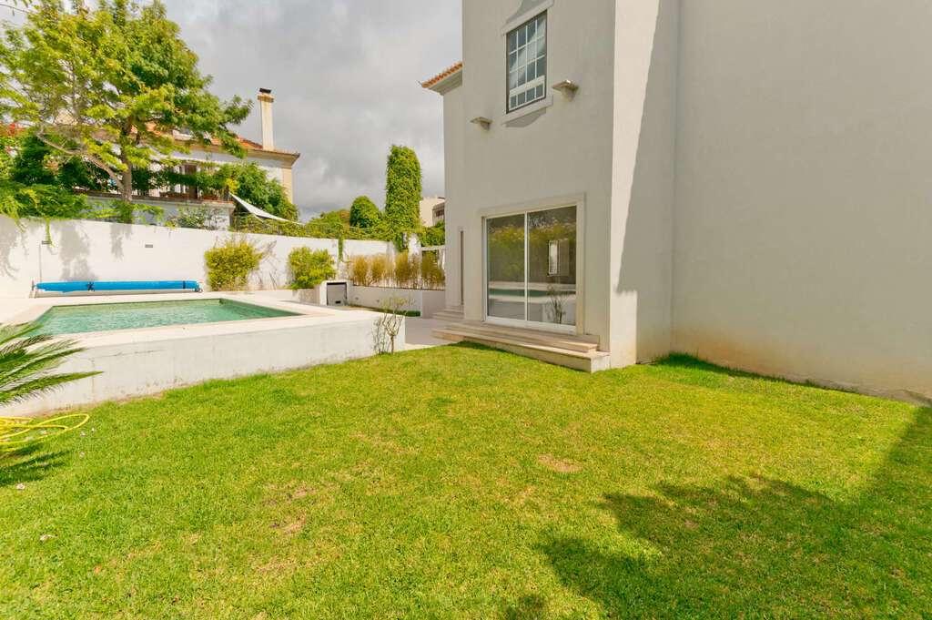 6 Bedroom House with swimming pool, Estoril, Cascais