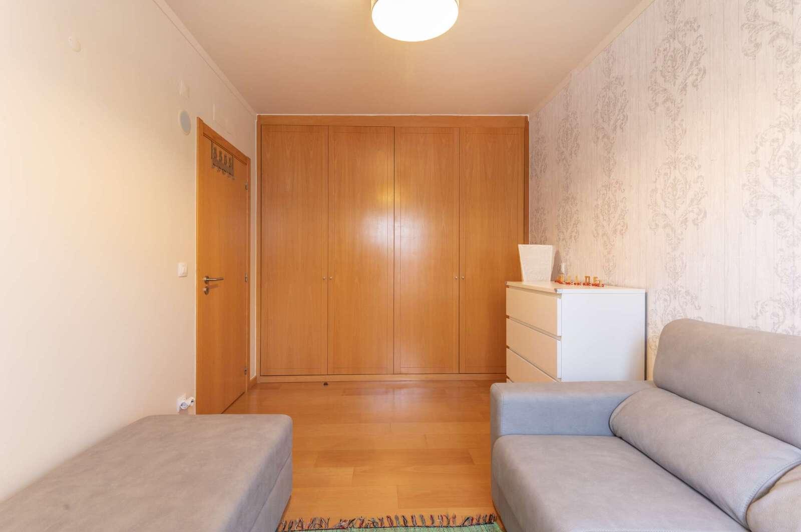 Apartamento T2 com vista, Alto de Algés, Oeiras - Imagem 9