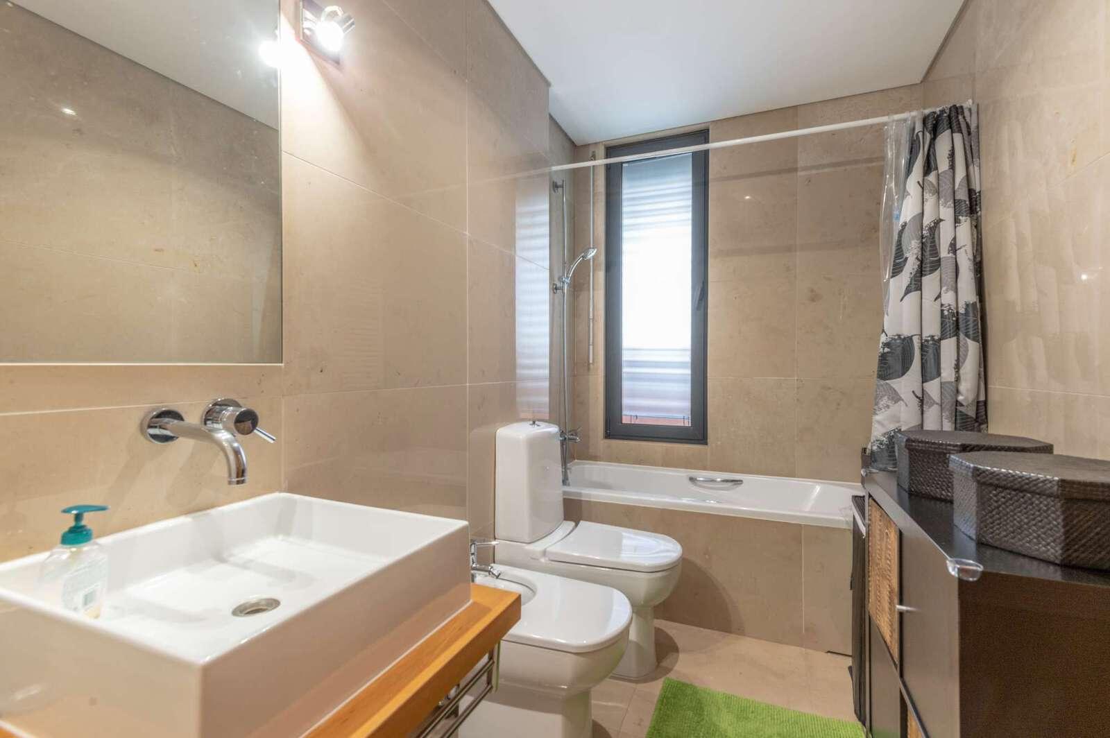 Apartamento T2 com vista, Alto de Algés, Oeiras - Imagem 12