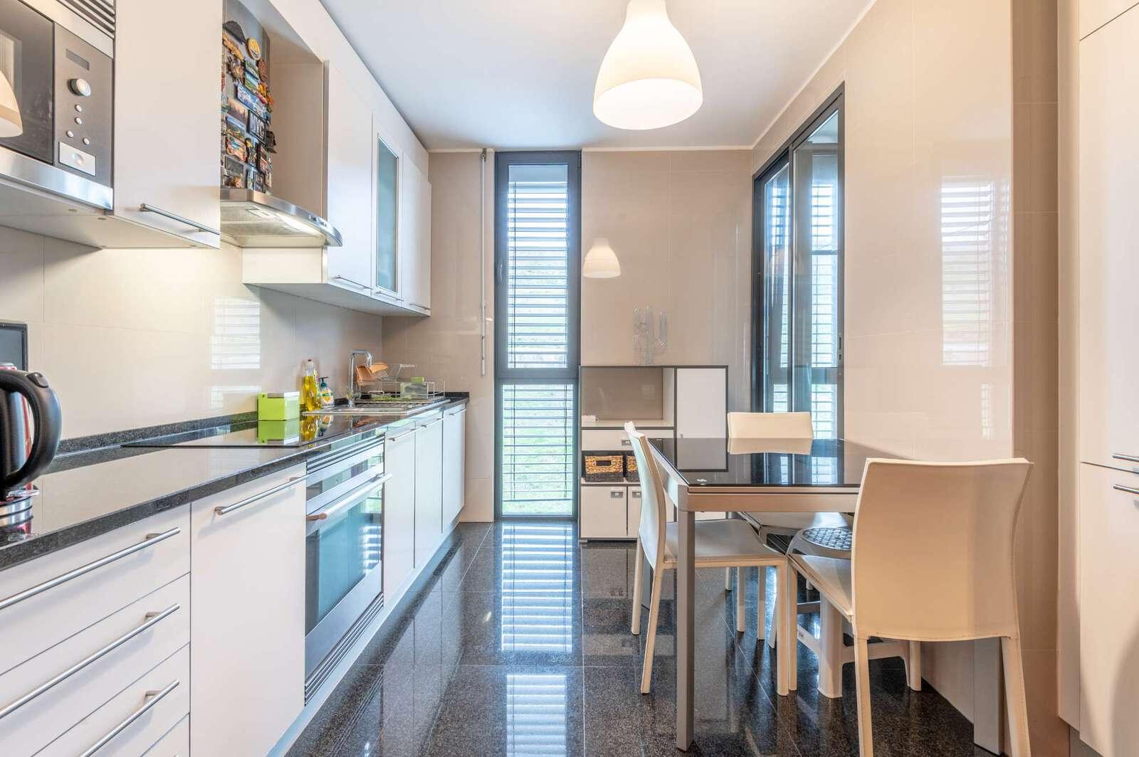 Apartamento T2 com vista, Alto de Algés, Oeiras - Imagem 6