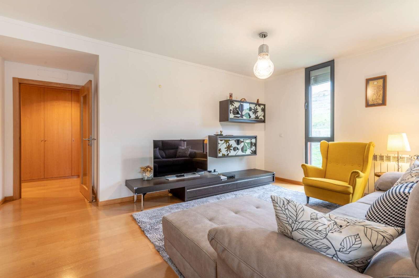 Apartamento T2 com vista, Alto de Algés, Oeiras - Imagem 3