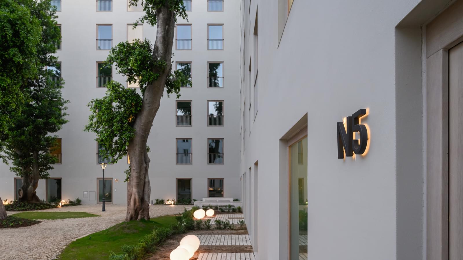 3 Bedroom Apartment with garden, Estrela, Lisboa - Image 19