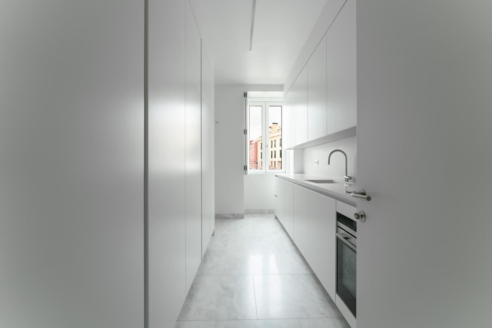 3 Bedroom Apartment with garden, Estrela, Lisboa - Image 6
