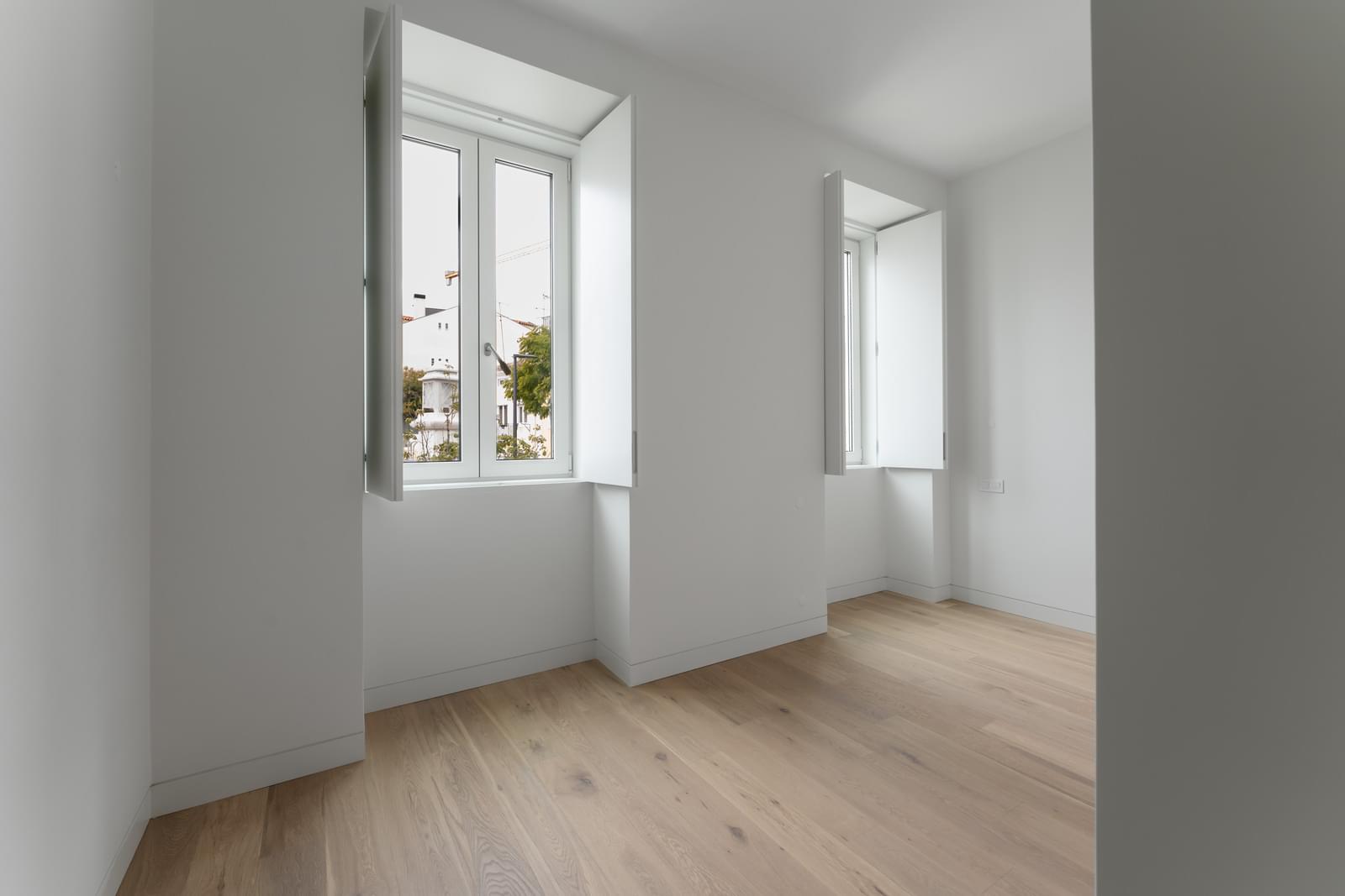 3 Bedroom Apartment with garden, Estrela, Lisboa - Image 10
