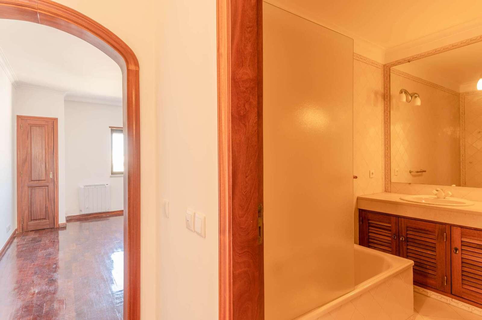 Apartamento T3 com vista, Cascais - Imagem 32