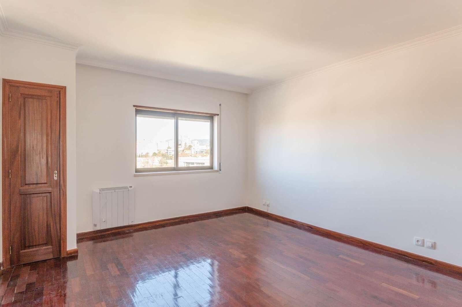 Apartamento T3 com vista, Cascais - Imagem 19