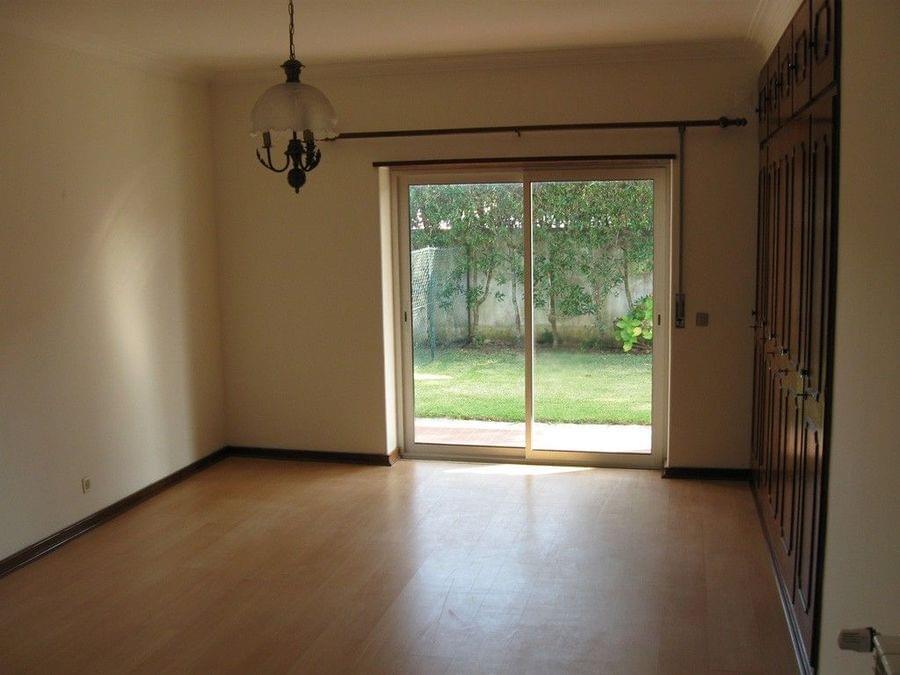 Moradia T5 com piscina, Areia, Cascais - Imagem 8