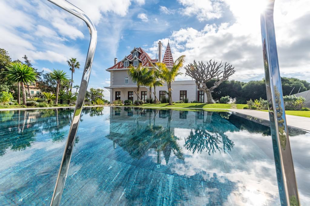 2 Bedroom Apartment with swimming pool, Monte Estoril, Cascais