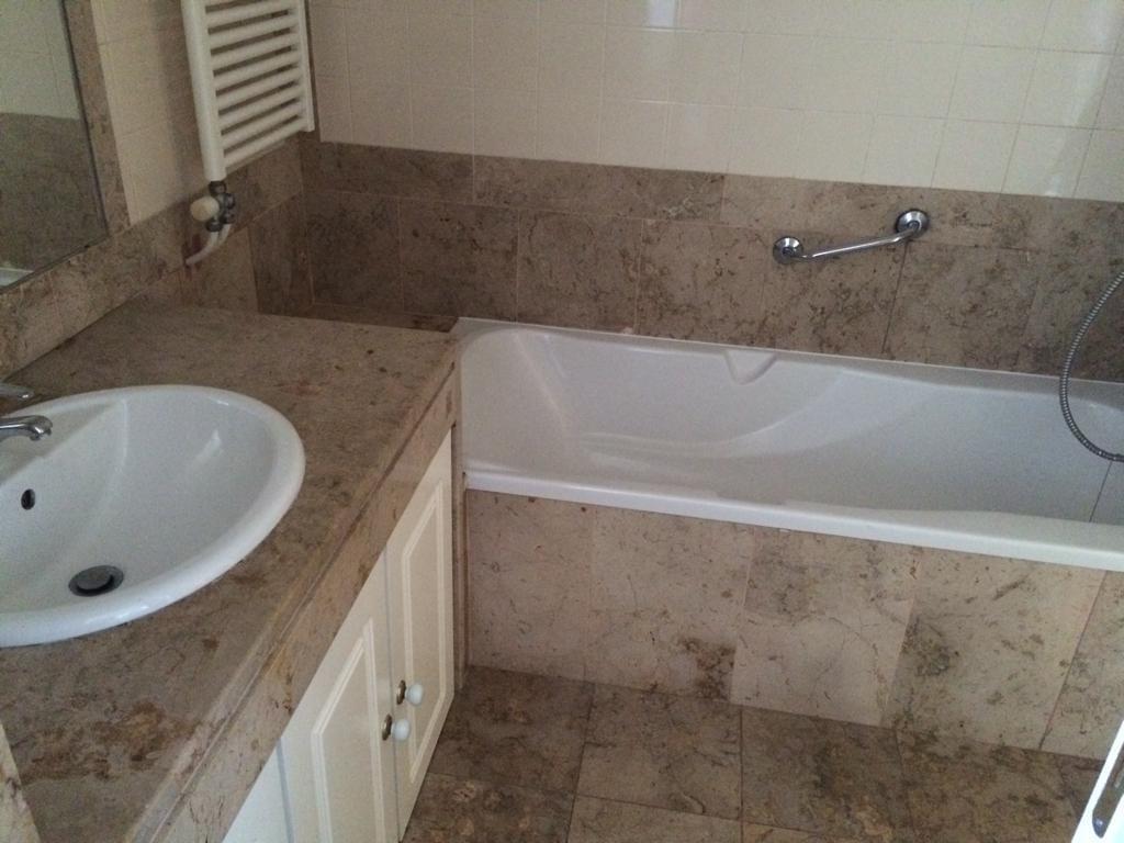 Appartement T3 avec piscine dans un condominium fermé