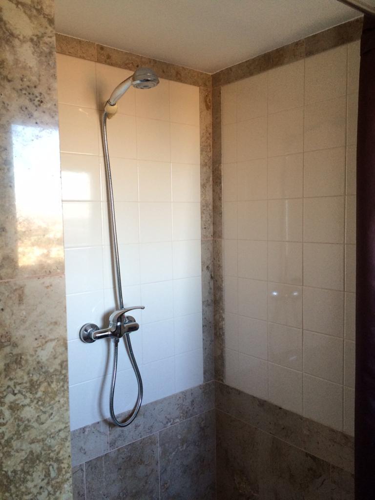 Appartement T3 avec piscine dans un condominium fermé