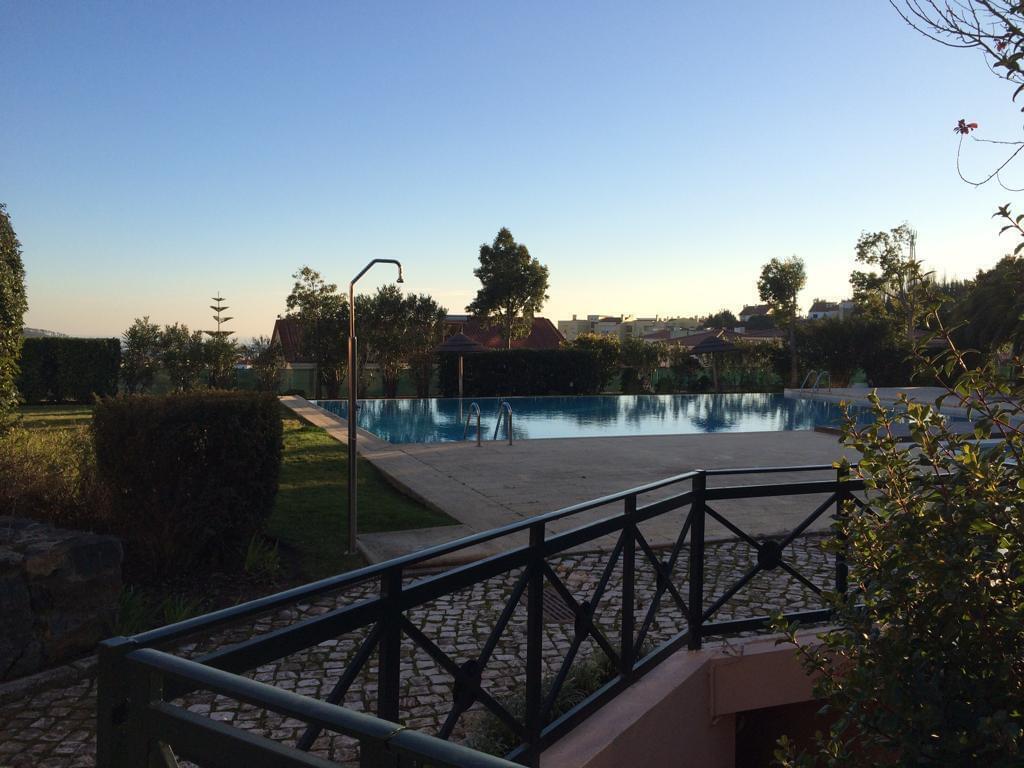 Appartement T3 avec piscine dans un condominium fermé