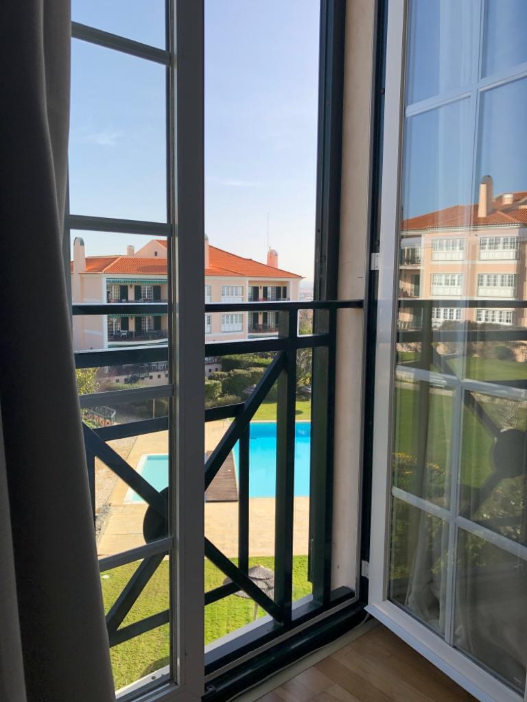 Appartement T3 avec piscine dans un condominium fermé
