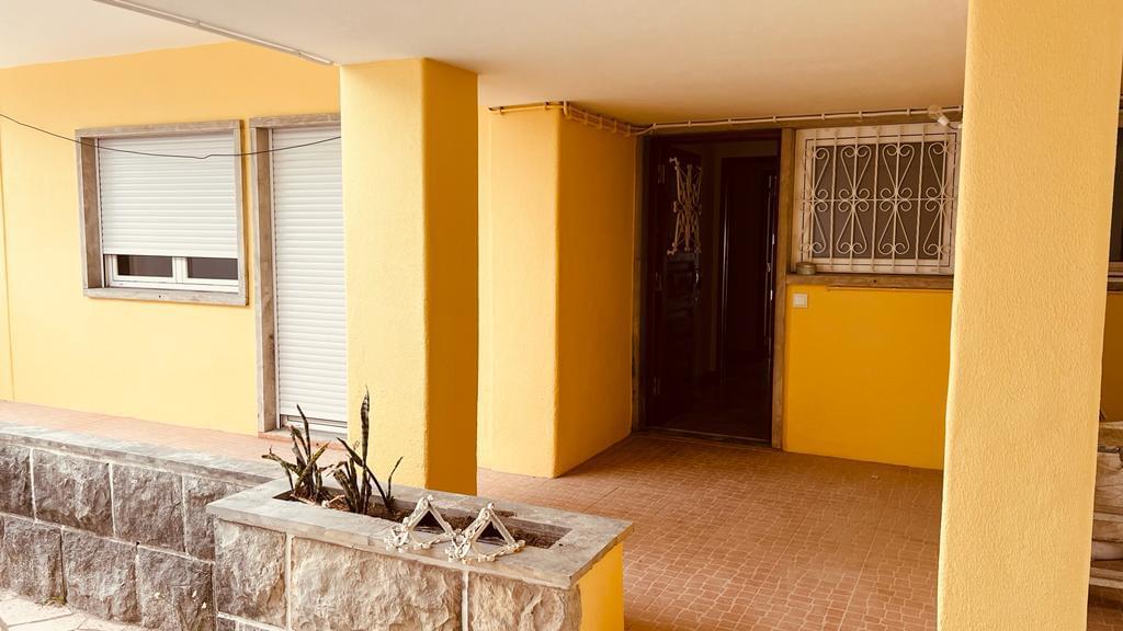 Apartamento T2 com terraço, Amoreira, Cascais - Imagem 1