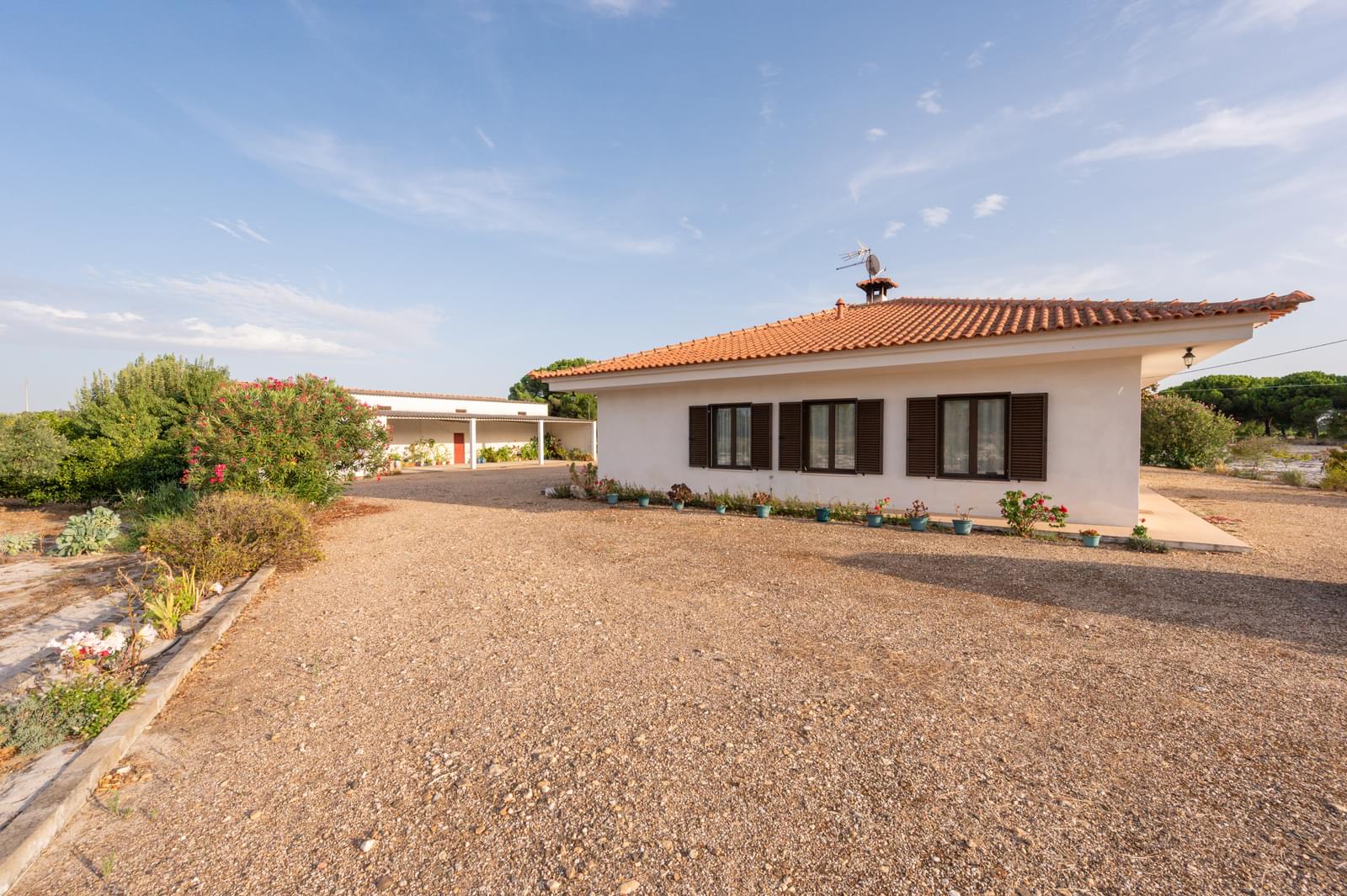 3 Bedroom Villa/Townhouse's Image 30