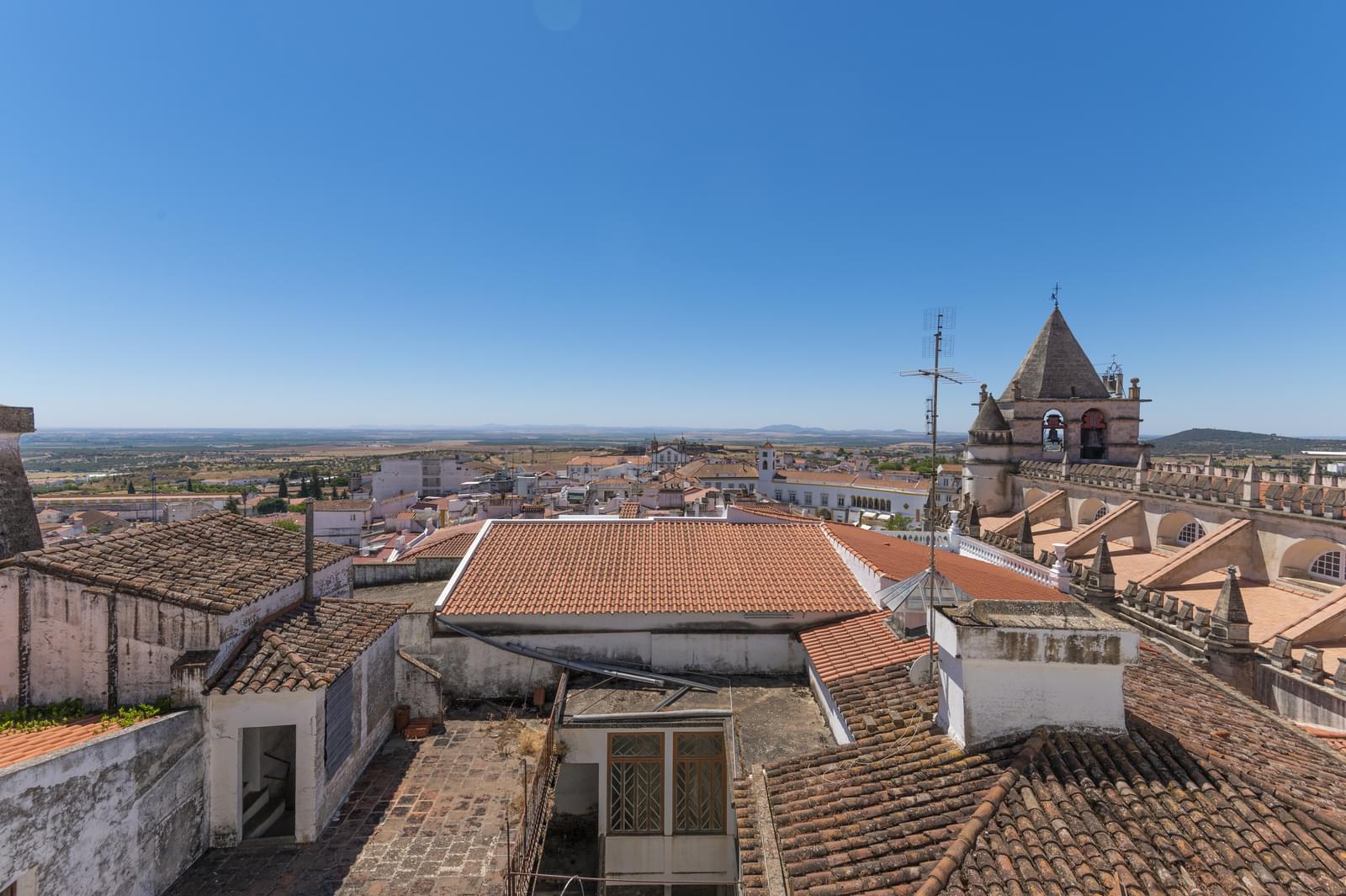 Mansion, Elvas - Image 25