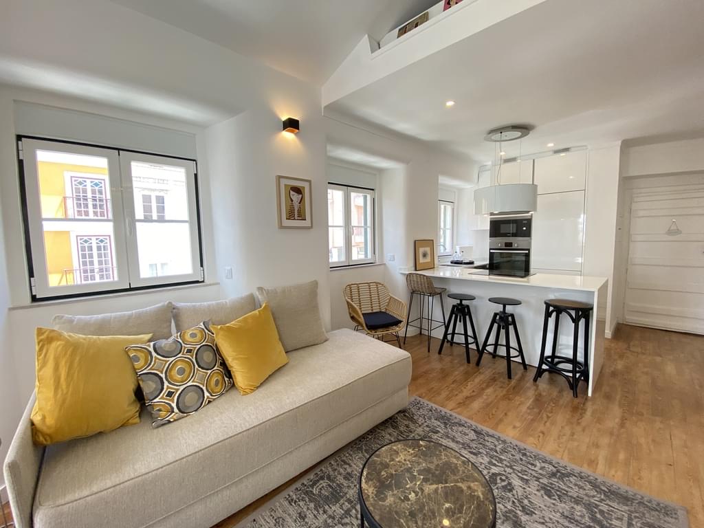 2 Bedroom Apartment with a view, Praça da Alegria, Lisboa 2385923385