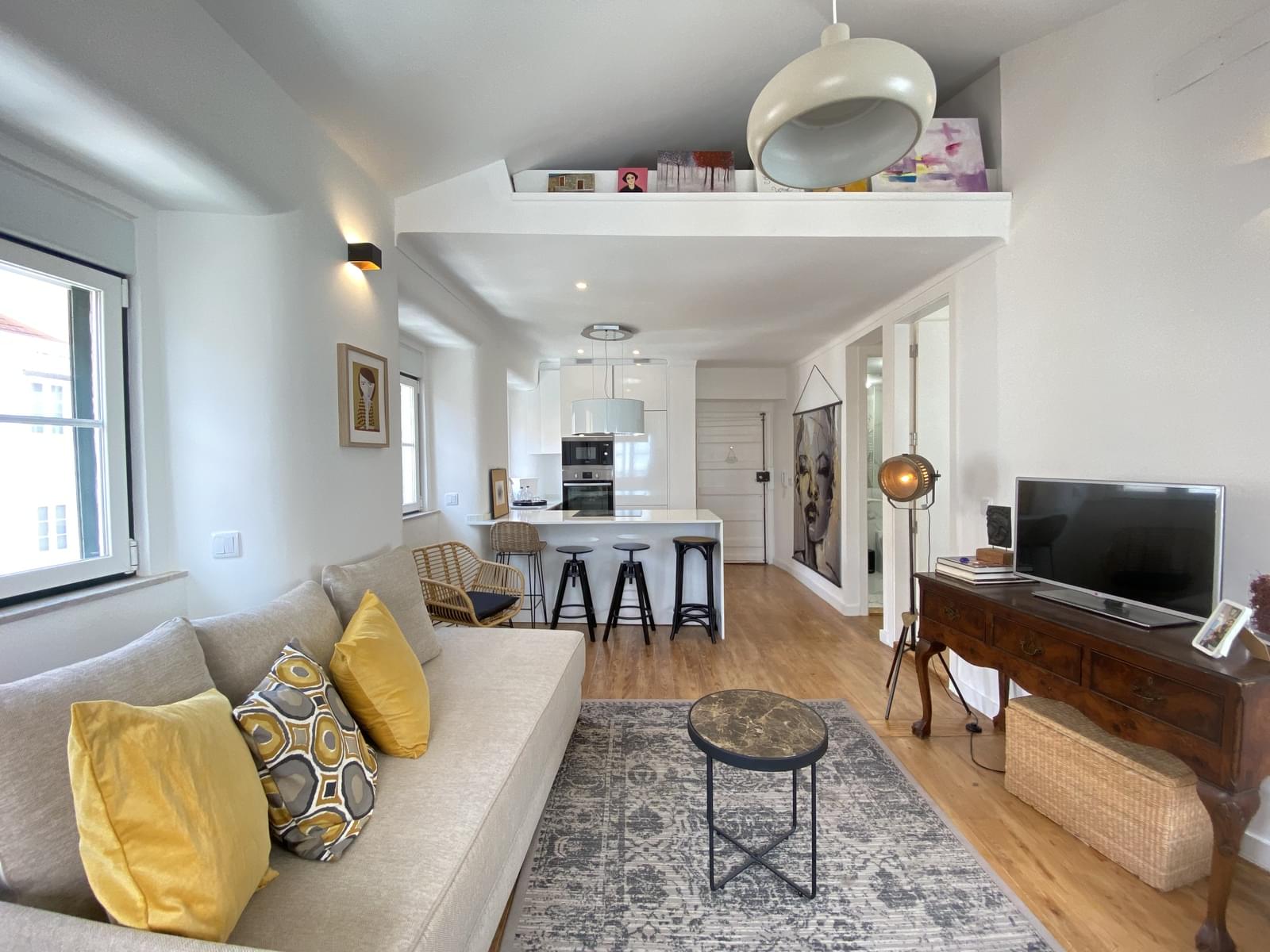 2 Bedroom Apartment with a view, Praça da Alegria, Lisboa - Image 6