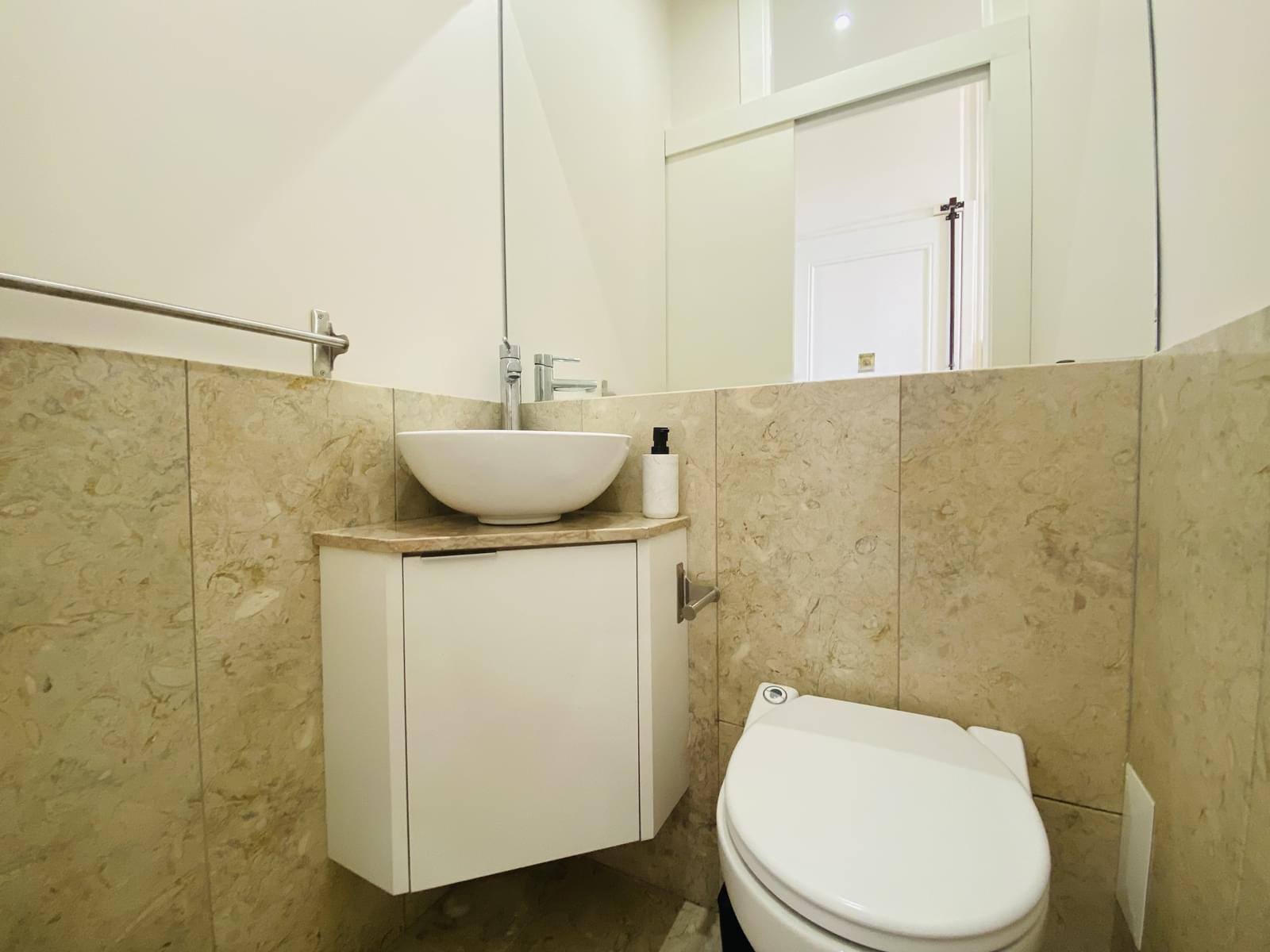 Apartamento T2 com vista, Castelo, Lisboa - Imagem 16